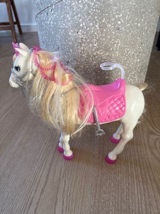 Barbie Princesa con Caballo Unicornio