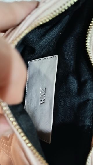 Bolso Zara Rosa con Cadena Dorada