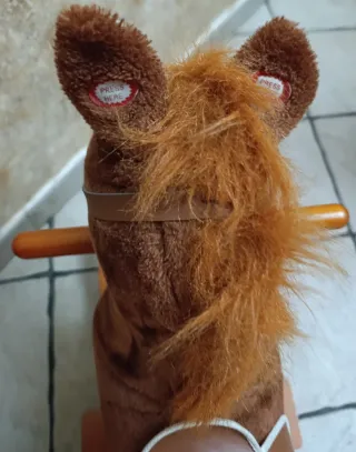 Caballito balancín con música como nuevo