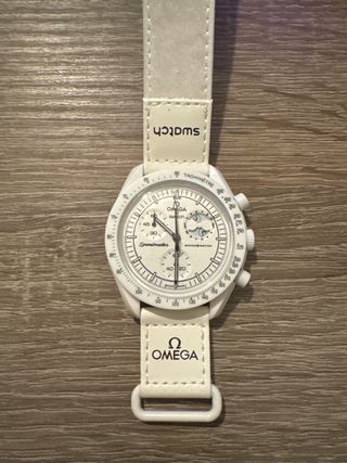 Omega x Swatch Speedmaster Moonwatch Bianco Snoopy