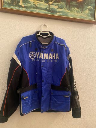 Chaqueta Yamaha Racing Azul y Negra
