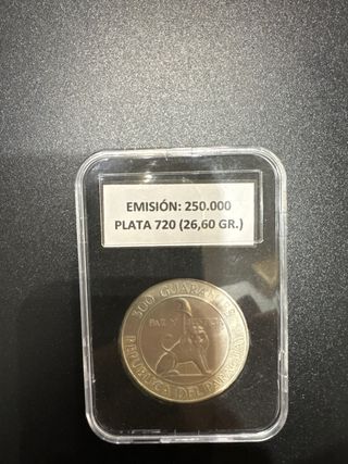 Moneta 300 Guaranies Paraguay 1973. Ag 720