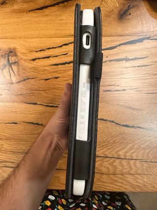 eBook Kobo Libra 2 con custodia