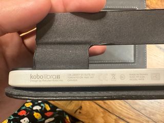 eBook Kobo Libra 2 con custodia