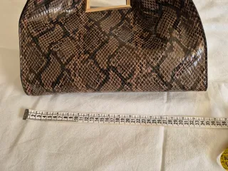 Bolso estampado piel serpiente