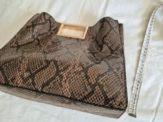Bolso estampado piel serpiente