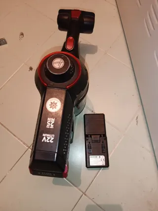 Aspiradora sin cable no tiene cargador