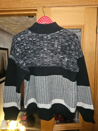 Jersey de mujer con cuello alto