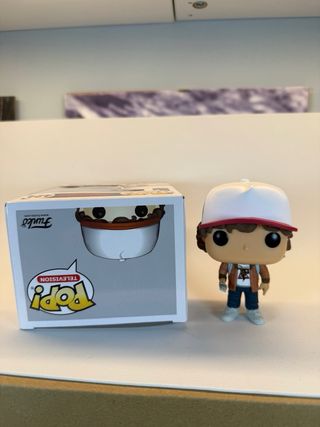 Funko Pop Dustin Stranger Things Exclusivo