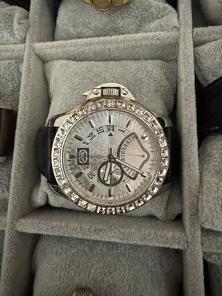 Reloj Marc Ecko con Bisel de Cristales