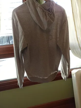 Sudadera Adidas Gris con Logo Negro