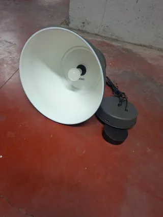 Lámpara colgante industrial metal