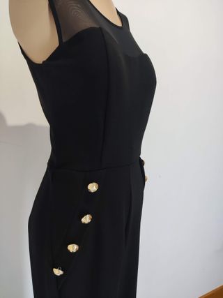 Mono negro fiesta con botones dorados