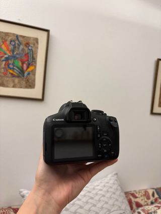 Fotocamera Canon EOS 2000D