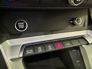 Audi Q3 2021 GASOLINA/HIBRIDO ETIQUETA ECO