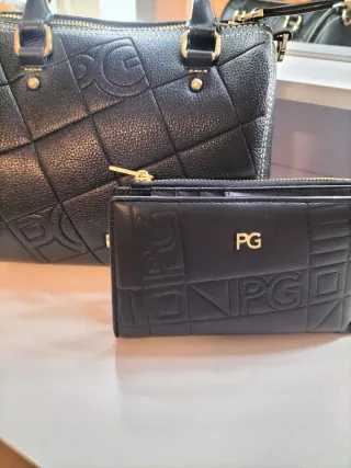 Bolso y Cartera Negro Purificación García