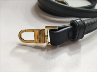 Bolso y Cartera Negro Purificación García