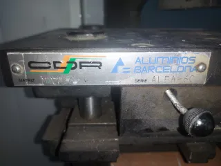 Matriz Alba 60 y Alba abisagrada 40x20 Alum. Barna