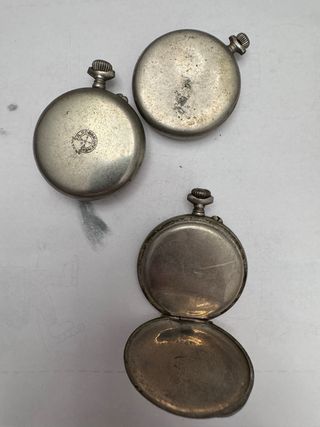Tre antichi orologi da tasca in lotto