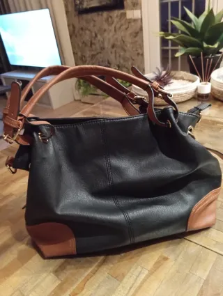 Bolso Negro y Marrón