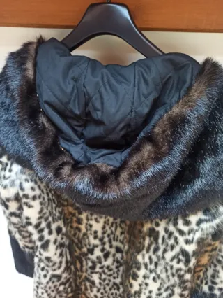 Abrigo vintage estampado animal piel sintética