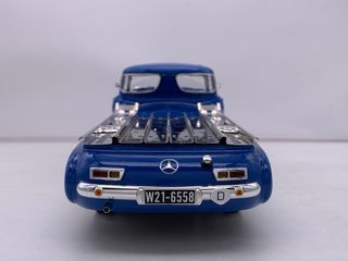 1:18 Mercedes Benz Rennwagen Transporte año 1955