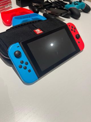 Nintendo Switch con accessori
