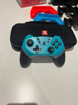 Nintendo Switch con accessori