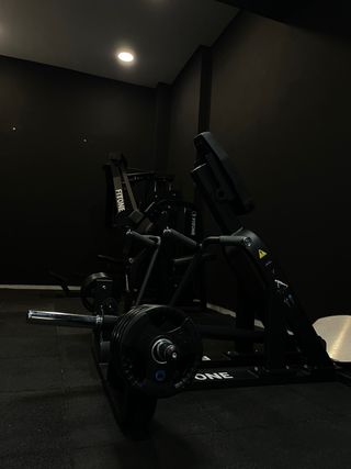 Remo en T Maquina Espalda Gym