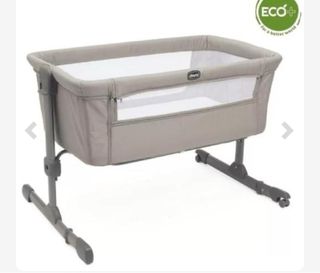 Minicuna colecho Chicco gris incluye dos nórdicos