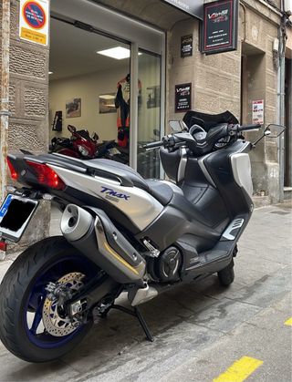 Yamaha T-MAX