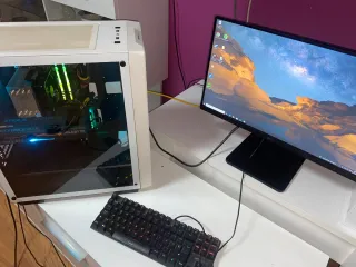 Ordenador Sobremesa Blanco Gaming + Monitor LG