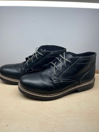 Botas negras T43 trabajo o vestir