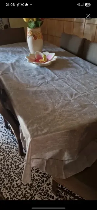 Coprisedie con tovaglia