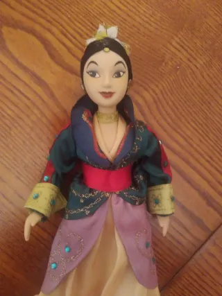 Bambole in porcellana Disney