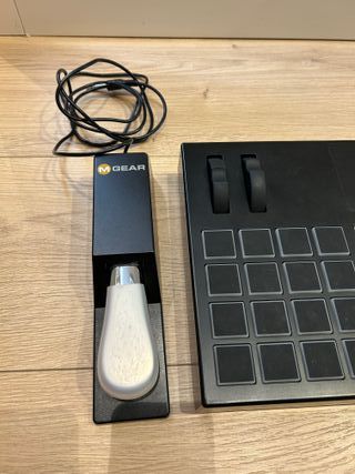 Teclado Controlador Alesis VI61
