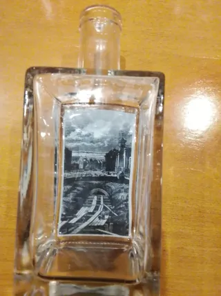 Botellas de cristaldecoración o rellenar licores