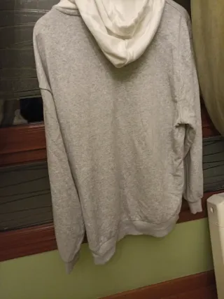 Sudadera Puma Gris y Blanca