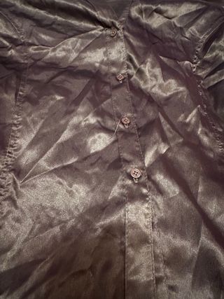 Blusa de raso marrón