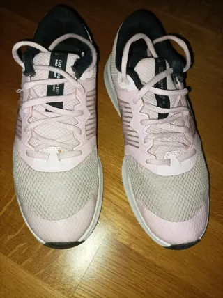 Deportivas Nike, 36. POR ENVÍO