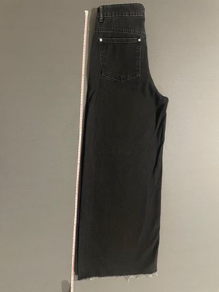 Pantalón vaquero Zara negro