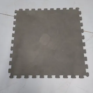 Suelo gimnasio puzzle gris