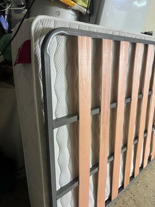 Somier con patas 135x190