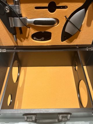 Set apri bottiglie, cavatappi e porta bottiglie