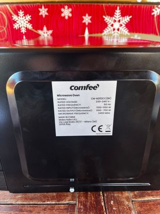 Horno microondas COMFEE - 700 W, 20 litros