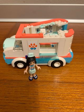 LEGO Friends Clinica Veterinaria 41445