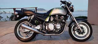 Moto Kawasaki Zephyr 750