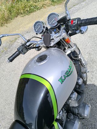 Moto Kawasaki Zephyr 750