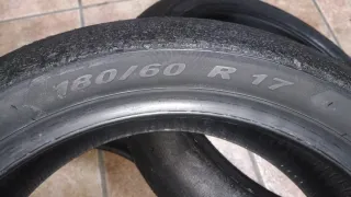 Juego Neumáticos Metzeler 180/60 R17