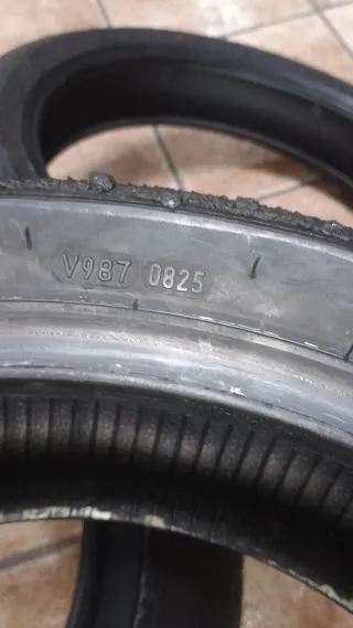 Juego Neumáticos Metzeler 180/60 R17